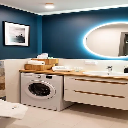 Comfortable Near The River, Apartman *